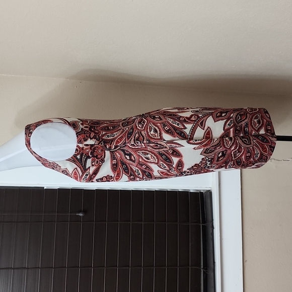 TH Floral Print Dress - Picture 4 of 9